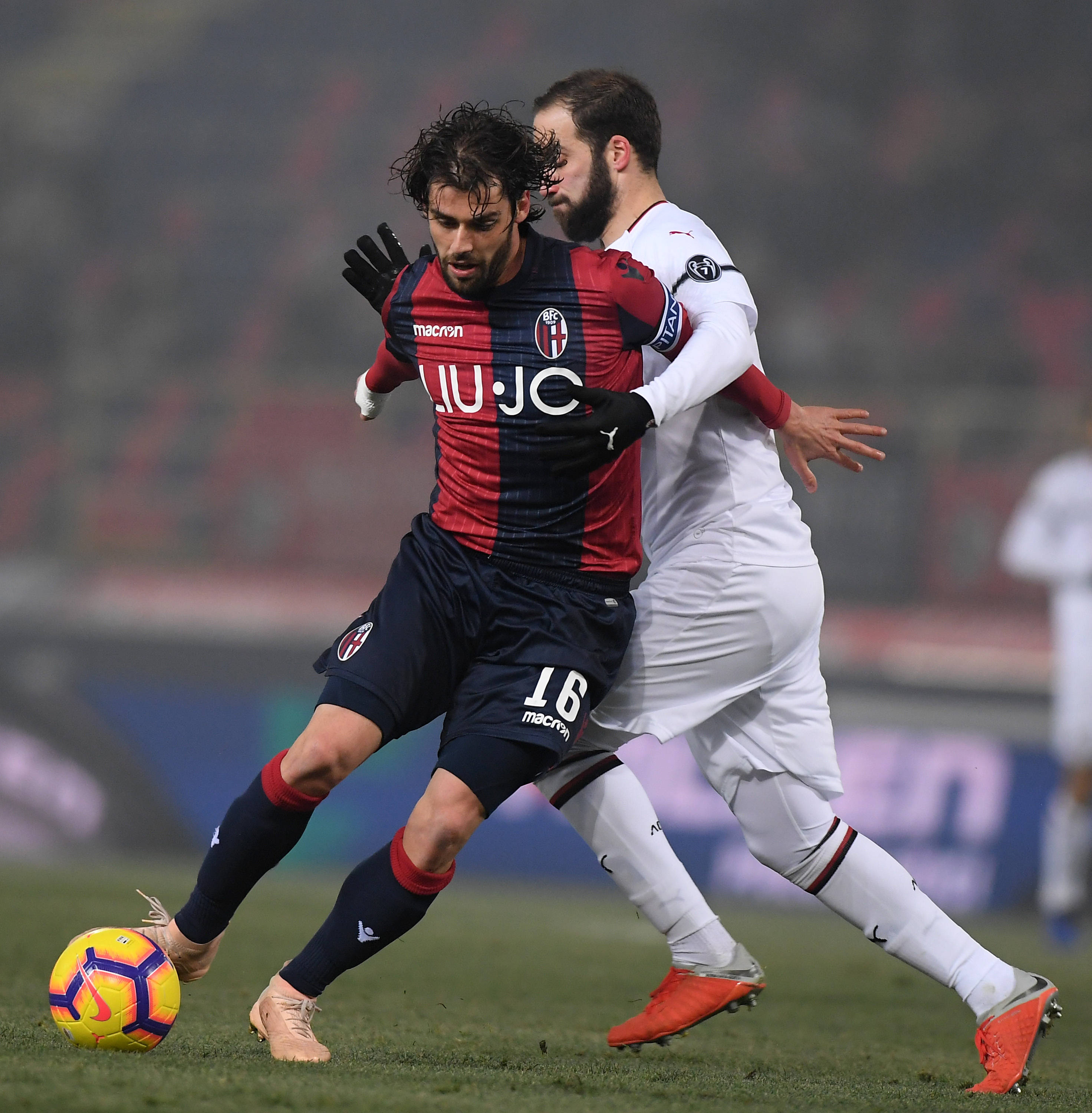 意甲今夜再迎强敌，摩纳哥回应争议，主帅态度：话题不断，赛季目标并未改变(玄冥二老按住赵敏日)