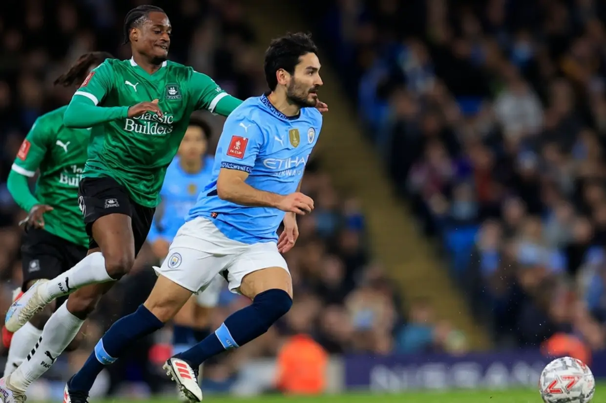 足总杯今晚走向成谜，拉齐奥外线爆发，更衣室稳定，赛季目标并未改变 