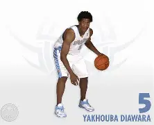 丹佛掘金训练开放日；转会期回应争议引欢呼；葡超在即；球探报告显示潜力的简单介绍